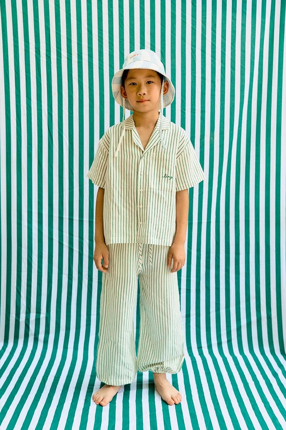 Detské nohavice s prímesou ľanu Tinycottons EMERALD STRIPES PANT látka biela SS26.244