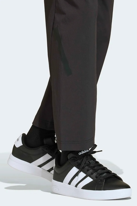 Detské tepláky adidas KD1159 čierna