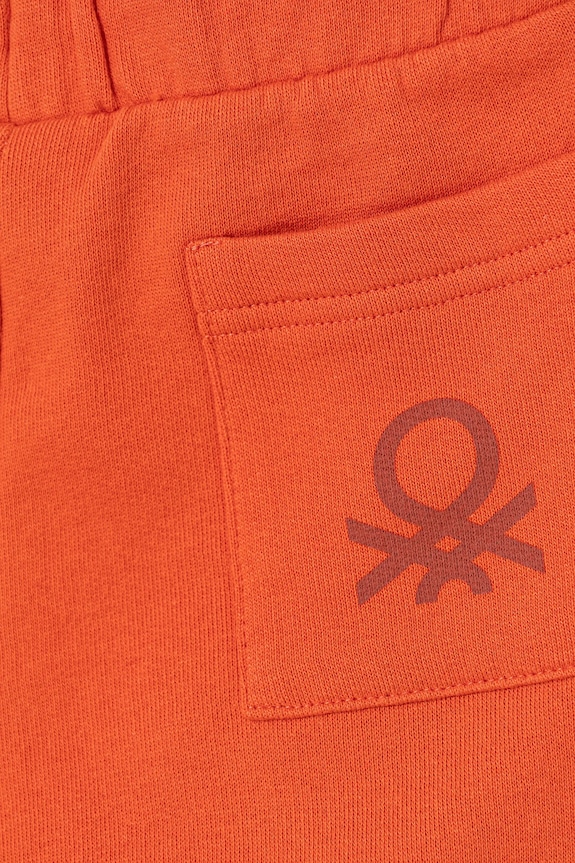 Băieți United Colors of Benetton pantaloni de trening din bumbac pentru copii 3J70GF010.P.Stagionale portocaliu