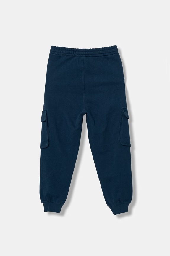 United Colors of Benetton spodnie dresowe dziecięce bawełniane 3NBMCF06I.G.Stagionale granatowy SS26