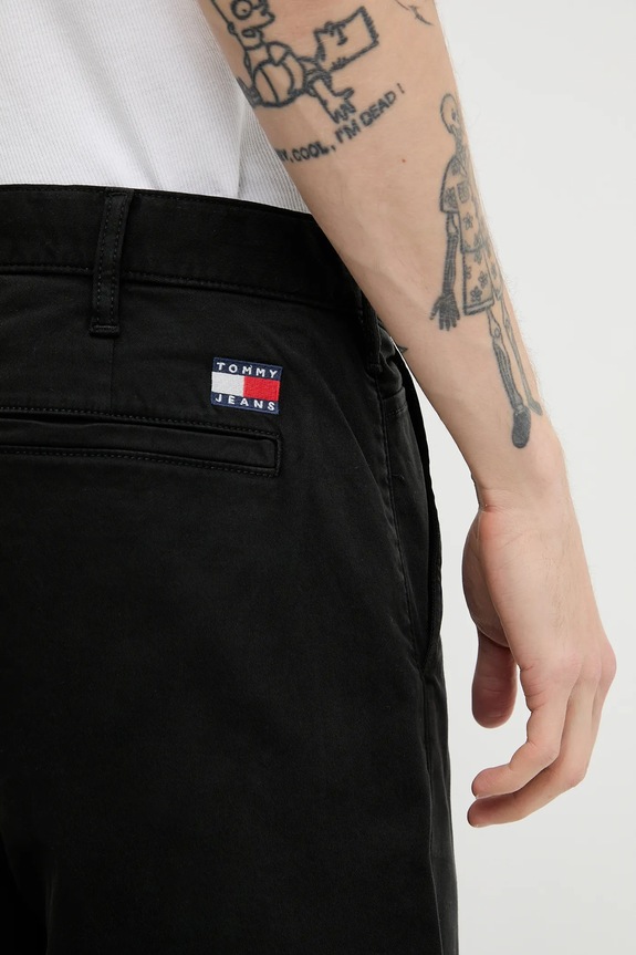Kalhoty Tommy Jeans černá DM0DM22649
