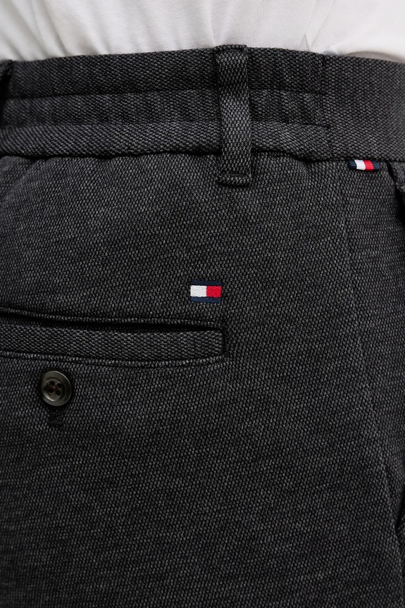 Bavlnené nohavice Tommy Hilfiger sivá MW0MW41920