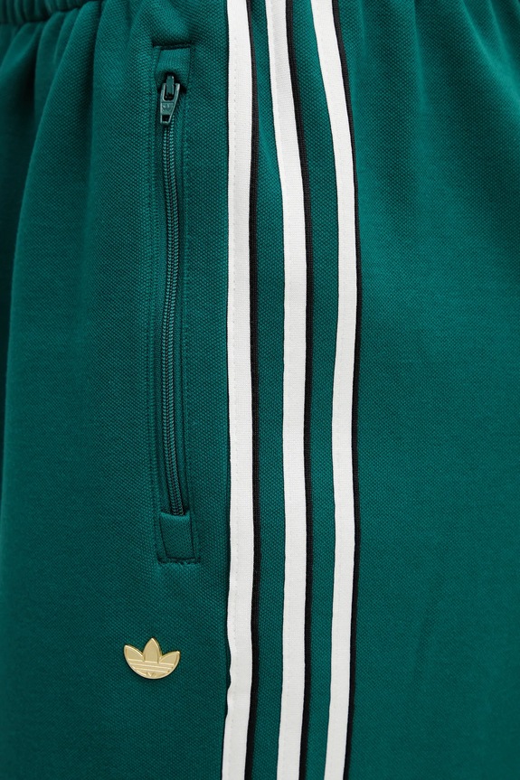 adidas Originals spodnie dresowe Classic Track Pants zielony KC6372