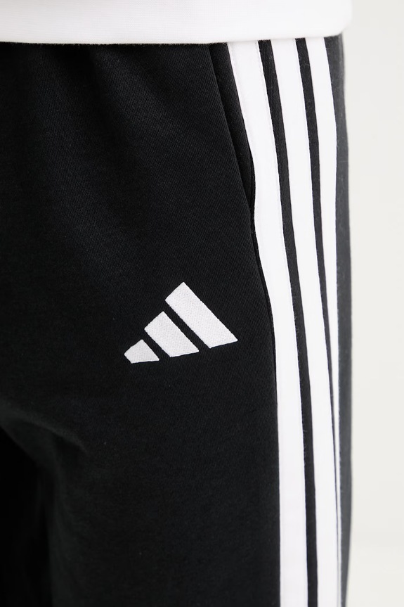 adidas spodnie dresowe Essential czarny JD1854