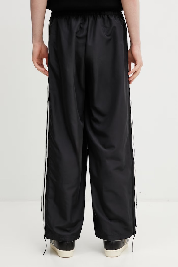 Abbigliamento adidas Originals Windbreak pantaloni da tuta da uomo JZ6966 nero