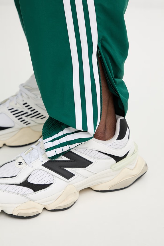 Tepláky adidas Originals Firebird zelená KC8032
