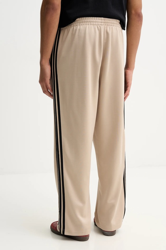 Oblačila Spodnji del trenirke adidas Originals KC8527 bež