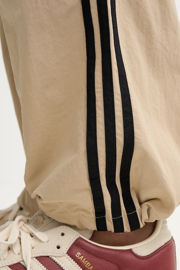 Tepláky adidas Originals KD4098 zelená