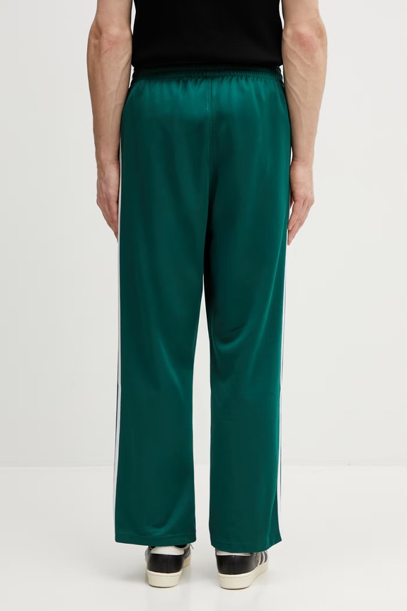 Oblečenie Tepláky adidas Originals KE3497 zelená