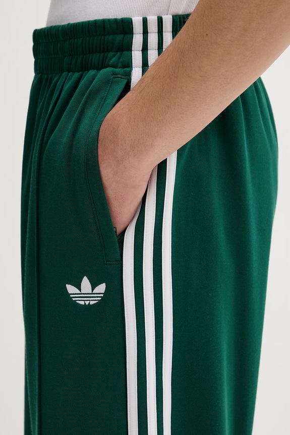adidas Originals melegítőnadrág zöld KE3497