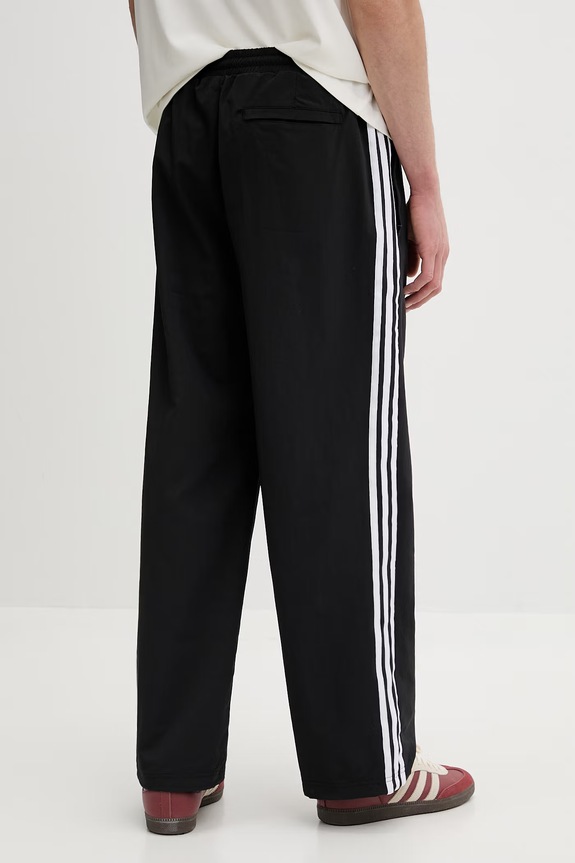 Oblečení Tepláky adidas Originals KE3589 černá
