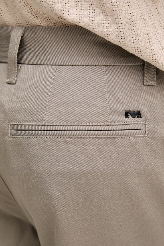 Emporio Armani nohavice regular pánske bavlnené s elastanom béžová EM003660.AF23585