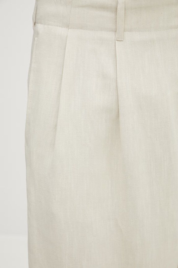 Maison Kitsuné kalhoty s viskózou pánské béžová QM01107WW9096