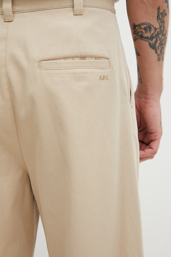 A.P.C. Ricky pantaloni din bumbac pentru bărbați bej COHNZ.H08027