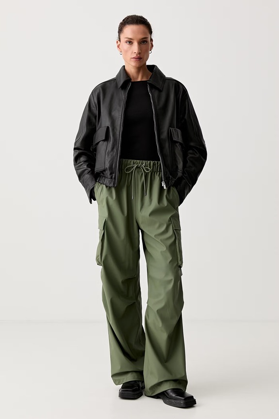 Rains spodnie dresowe 18310 Pocket Rain Pants Wide W3 zielony 18310.145