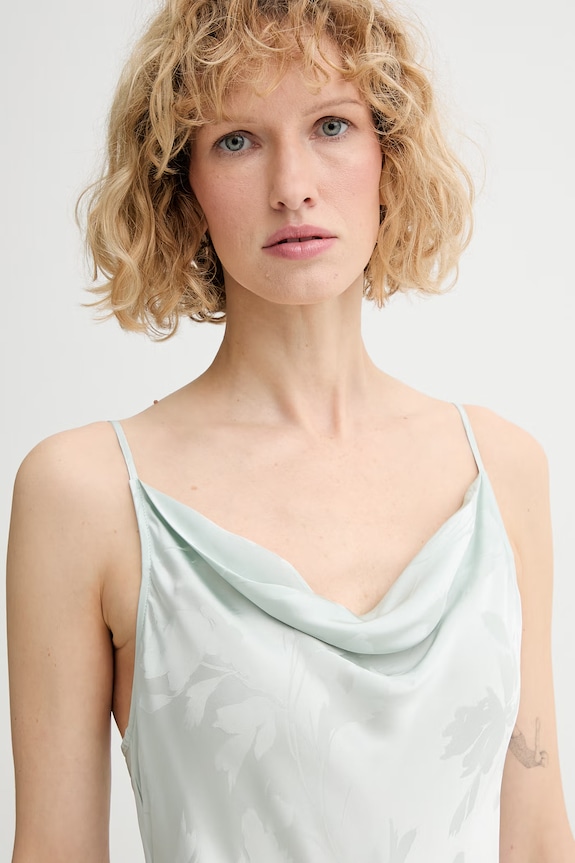 Calvin Klein spodnicové šaty z viskózy zelená LV044F011G