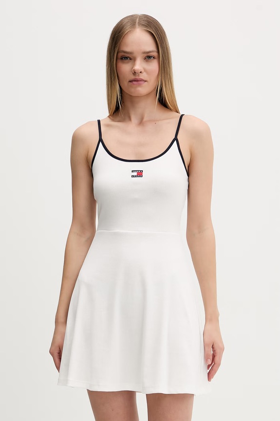 Tommy Jeans letné šaty bavlnené s elastanom biela DW0DW22335