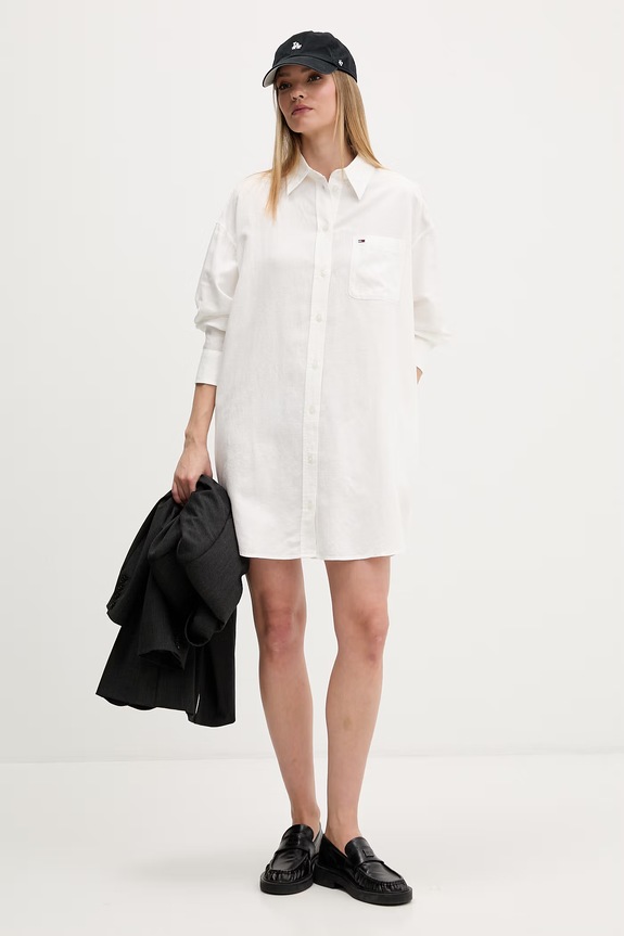 Tommy Jeans košeľové šaty s ľanom DW0DW22344 biela SS26