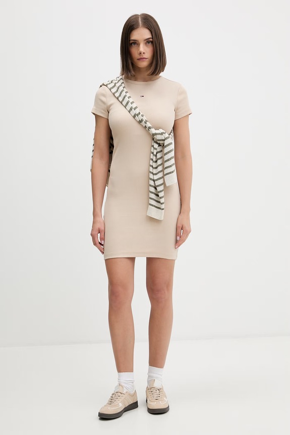 Tommy Jeans priliehavé šaty bavlnené s elastanom DW0DW22613 béžová SS26