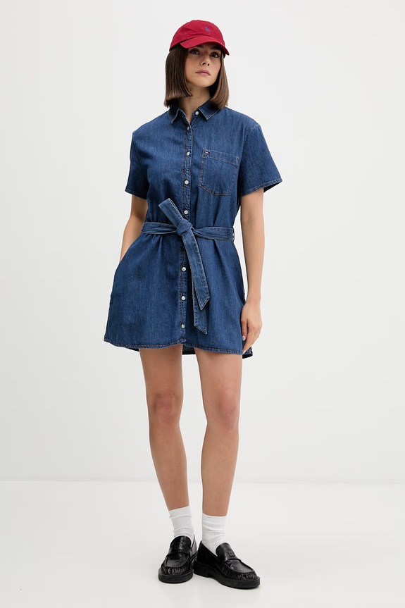 Tommy Jeans sukienka bawełniana DW0DW22787 niebieski SS26