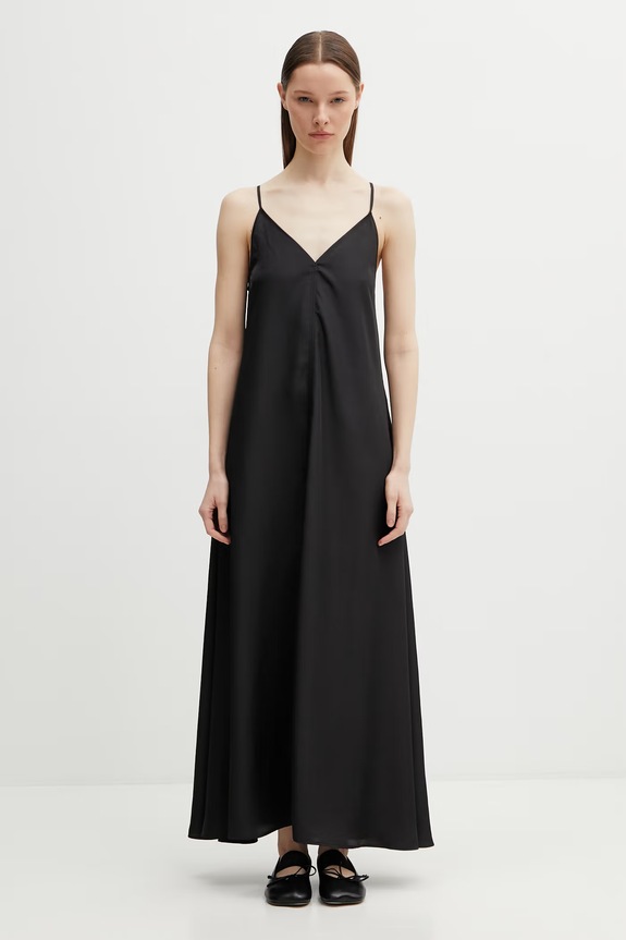 Maison Kitsuné Fluid šaty hladké černá QW01603WF4062