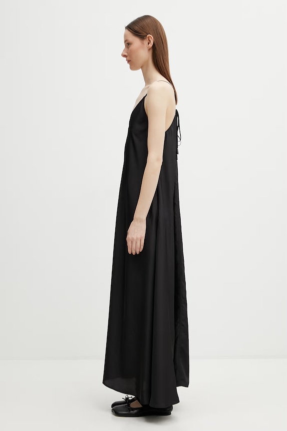 Maison Kitsuné Fluid šaty hladké QW01603WF4062 černá SS26