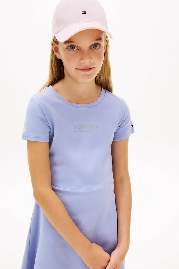 DÍVKA Dětské bavlněné šaty Tommy Hilfiger KG0KG09284.104.122.PPY2 fialová