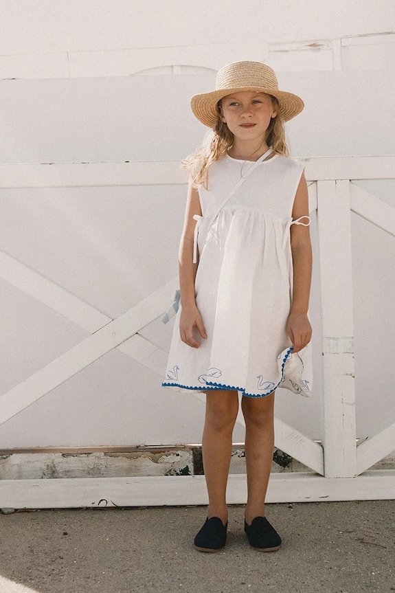 Detské šaty s prímesou ľanu Tinycottons SWANS BOWS DRESS jemný vzor biela SS26.229