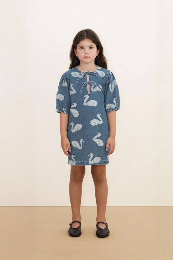 Dievčenské bavlnené šaty Tinycottons BIG SWANS DRESS SS26.325