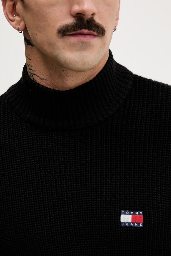 Bavlněný svetr Tommy Jeans DM0DM22400 černá