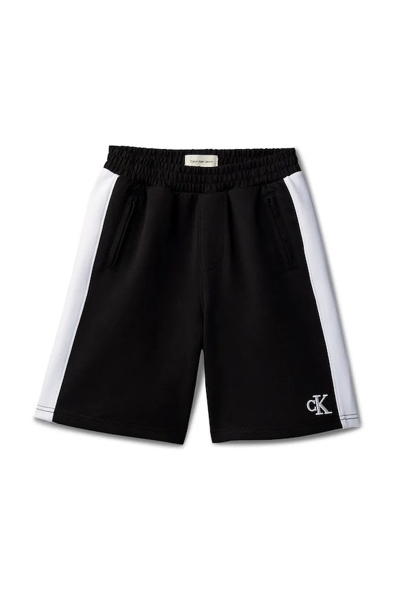 Calvin Klein Jeans szorty dziecięce bawełniane LVCKSJC28B.104.116.PPY2 czarny SS26
