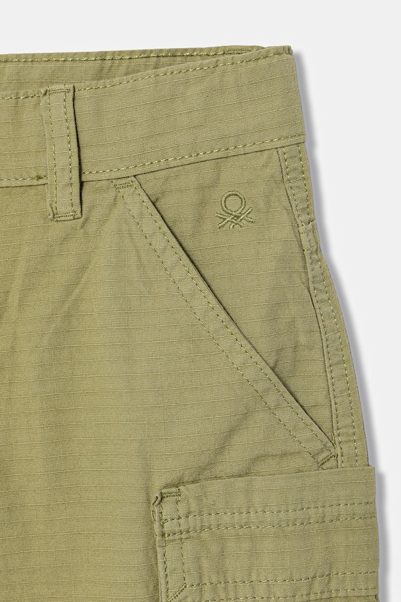 Dječaci United Colors of Benetton cargo kratke hlače za djecu od pamuka 456SC904V.G.seasonal zelena