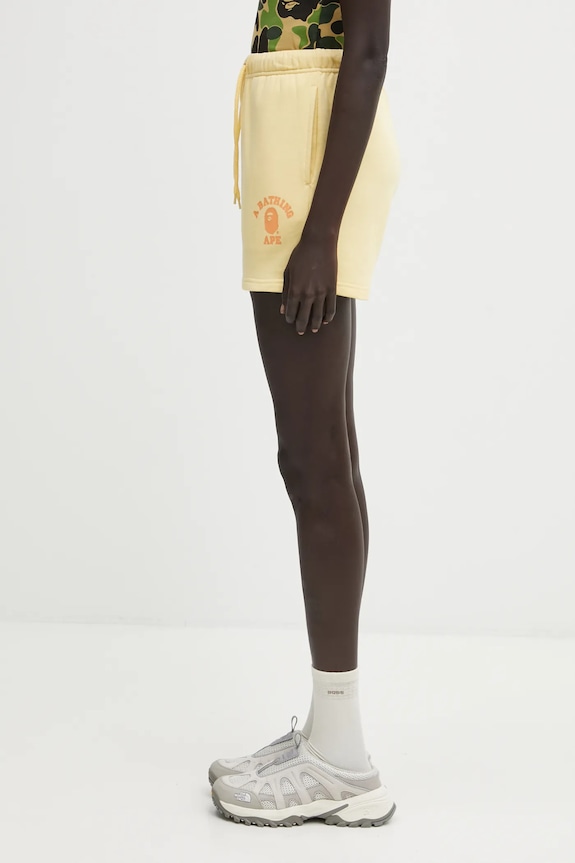 Хлопковые шорты A Bathing Ape College 1L30253004 жёлтый SS26