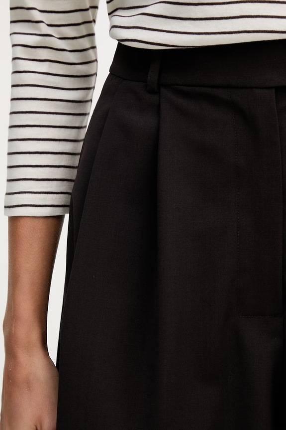 Lacoste Pantaloni scurți femei cu lână maro FF0243