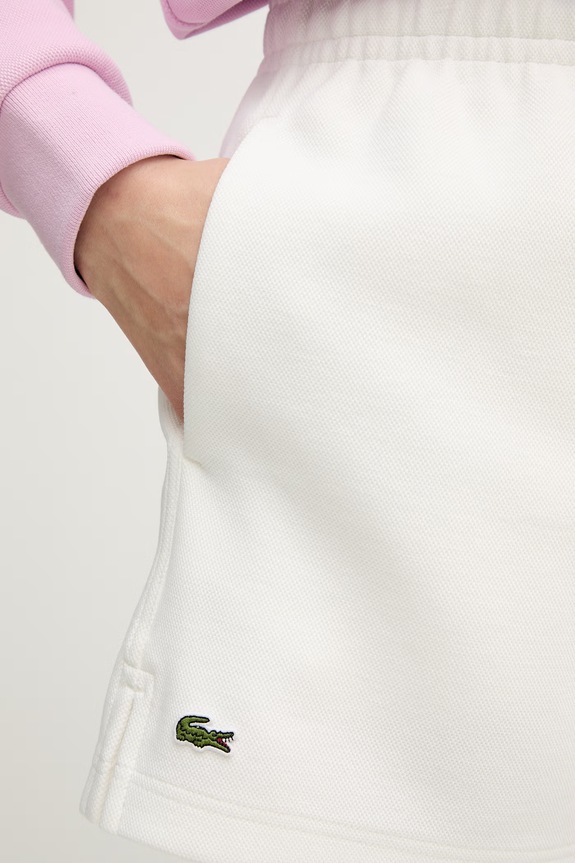 Lacoste pantaloni scurți de trening pentru femei, din bumbac alb GF6901