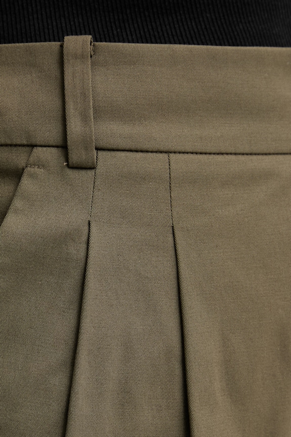 Luisa Spagnoli σορτς γυναικεία βαμβακερά με ελαστάν Altalena πράσινο 542820