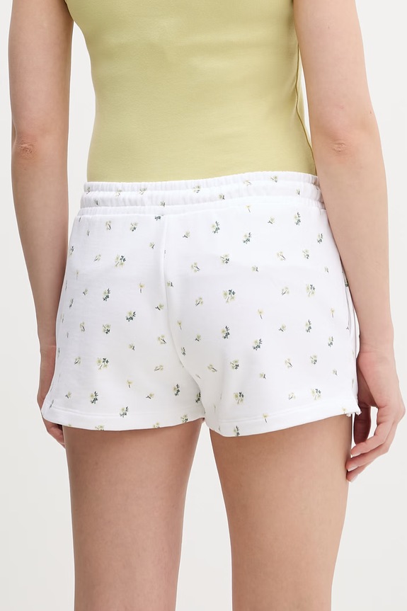 Oblečenie Guess Jeans šortky dámske bavlnené W6GDB3.KE901 biela