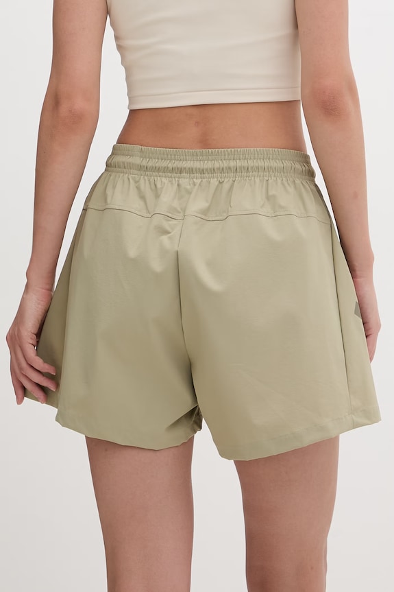 Îmbrăcăminte adidas pantaloni scurți pentru femei x Z.N.E KD8463 verde