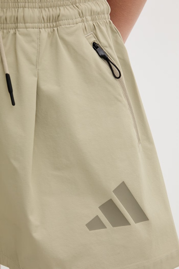 adidas pantaloni scurți pentru femei x Z.N.E verde KD8463