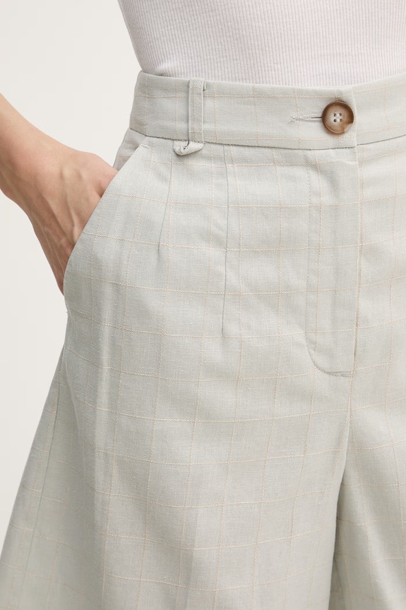 United Colors of Benetton pantaloni scurți eleganți pentru femei, cu amestec de in verde 4V6GD902M