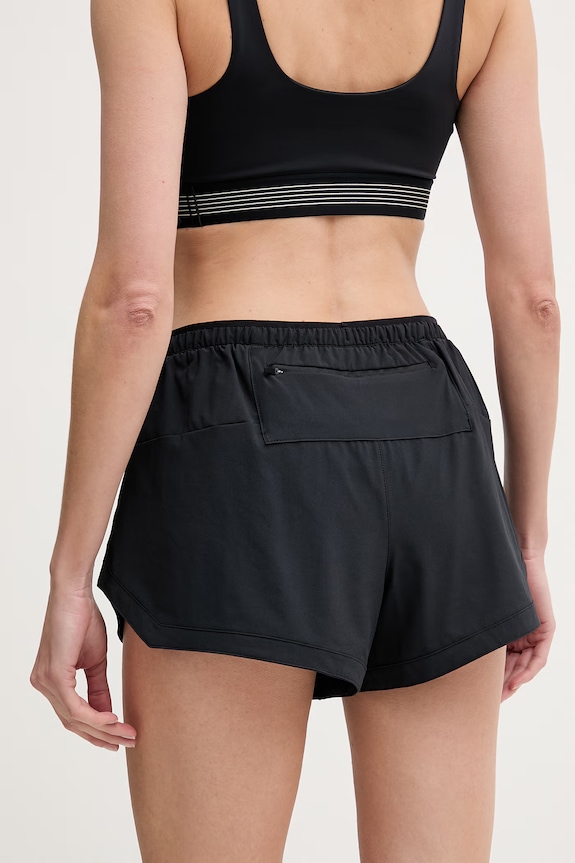 Îmbrăcăminte New Balance pantaloni scurți sport de femei WB61J868BK negru