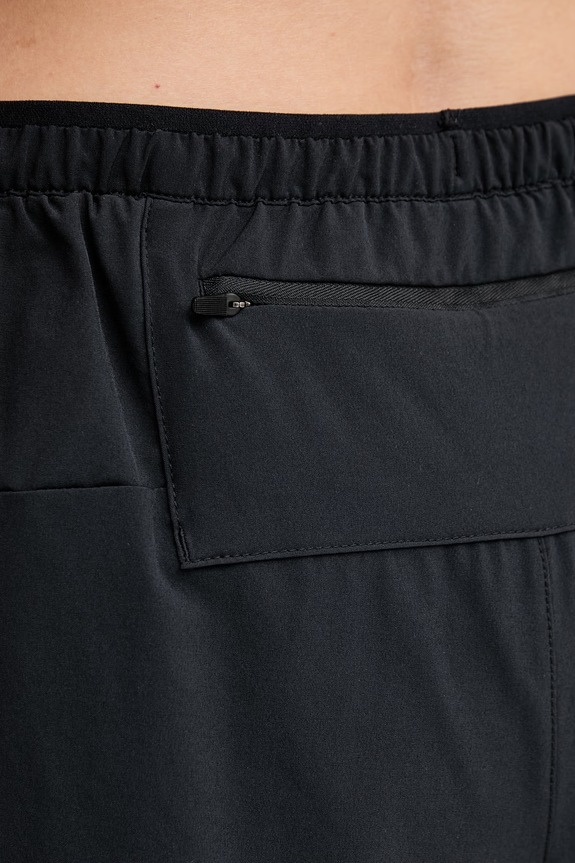 New Balance pantaloni scurți sport de femei negru WB61J868BK