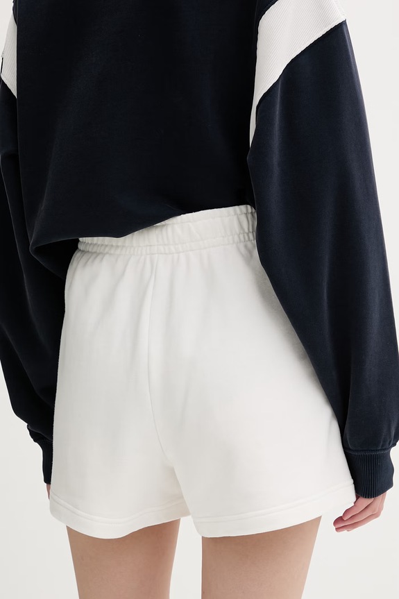 Oblečenie Tommy Jeans teplákové šortky dámske bavlnené DW0DW22230 biela