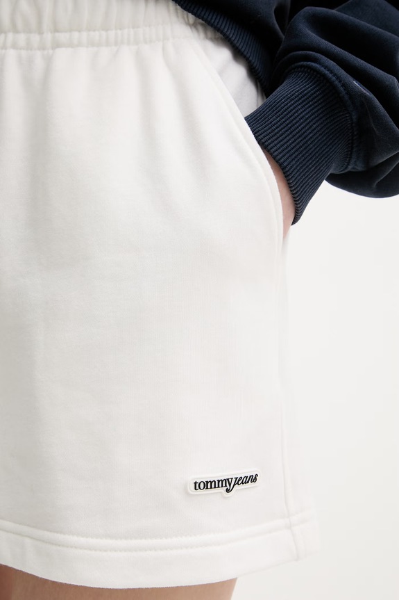 Tommy Jeans teplákové šortky dámske bavlnené biela DW0DW22230