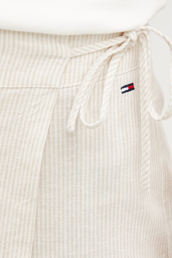 Tommy Jeans suknja-hlače za žene s lanom bež DW0DW22267