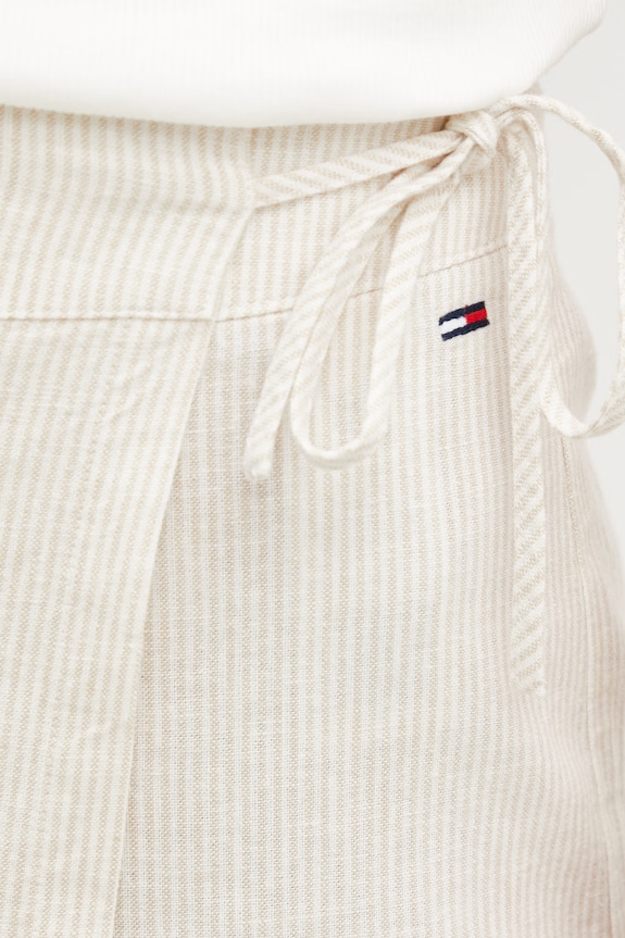 Tommy Jeans suknja-hlače za žene s lanom bež DW0DW22267
