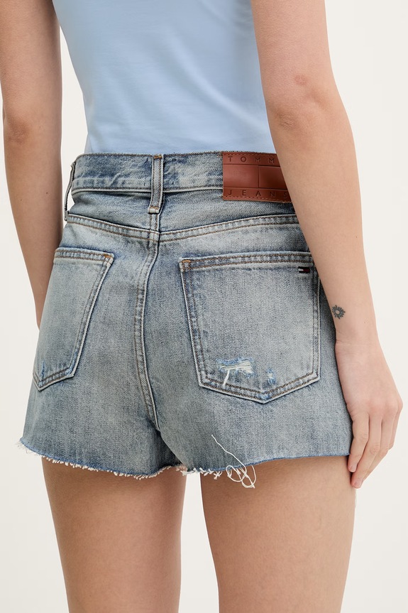 Odzież Tommy Jeans szorty damskie jeansowe DW0DW22690 niebieski