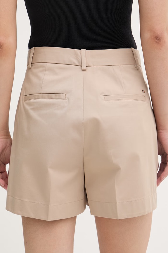 Oblečenie Tommy Hilfiger elegantné šortky dámske WW0WW49592 béžová
