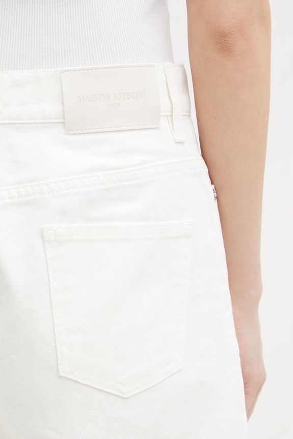 Maison Kitsuné šortky rifľové dámske béžová QW01401WD4024