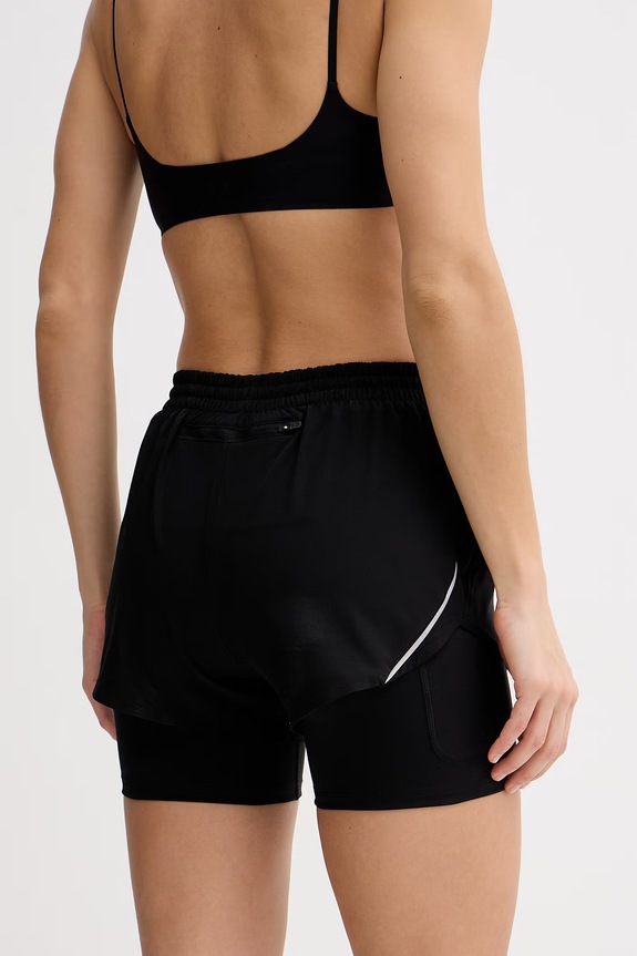 Ρούχα Under Armour σορτς αθλητικά γυναικεία Velociti 6009610 μαύρο